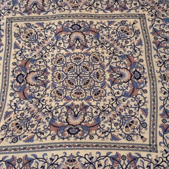 Liberty London - Lodden 70 x 70 Silk Scarf - Picture 4 of 5